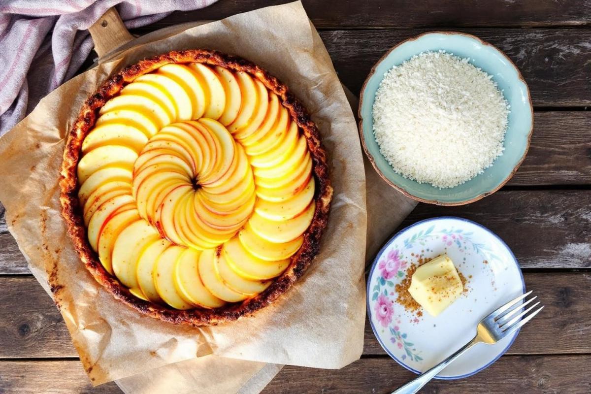 Avec seulement 4 ingrédients, réalisez la tarte aux pommes la plus dorée de décembre