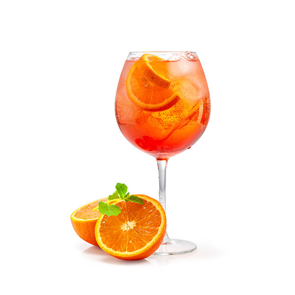 Cocktail typiquement italien de couleur orange, le spritz.